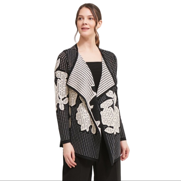 🎉HP🎉NWT🌸Gorgeous Shimmer Black and Cream Patter Long Knit Jacket - Picture 4 of 16